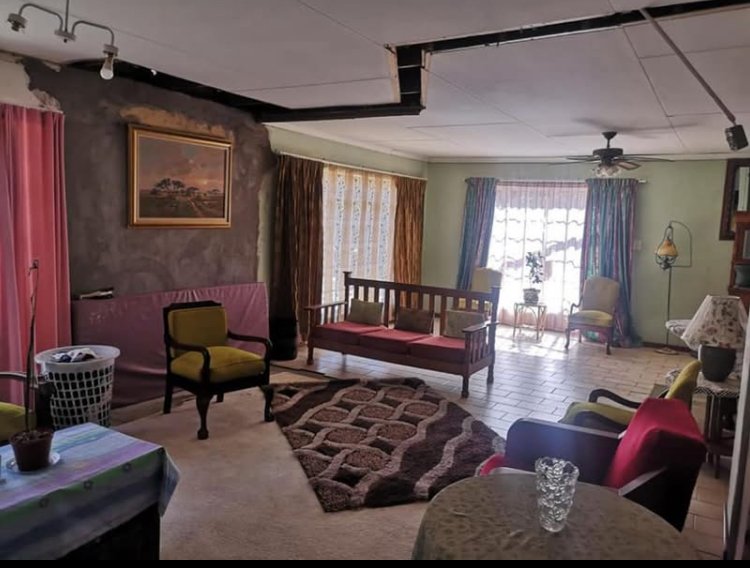 Commercial Property for Sale in Roodewal Free State